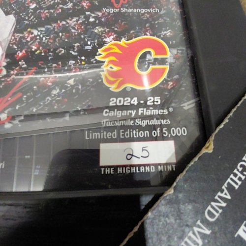 THE HIGHLAND MINT CALGARY FLAMES 2024-2025 SIGNATURE RINK PRINT - 25/5000 - 19.5" X 12" - BLACK image 3