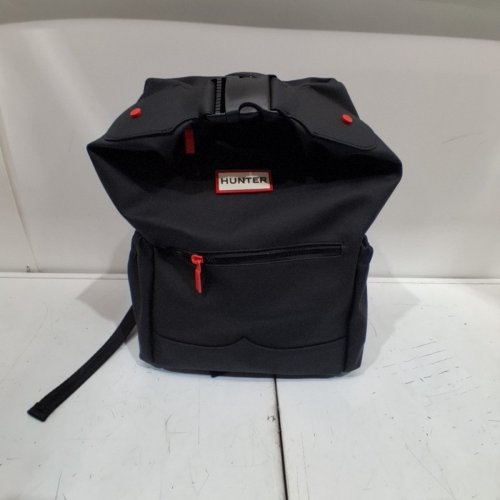 HUNTER TOP CLIP BACKPACK - 18.7L - BLACK (MODEL: 1960981) image 2