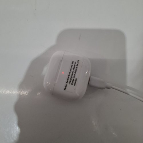 WIRELESS CHARGING CASE - AIRPODS 4 - WHITE image 2
