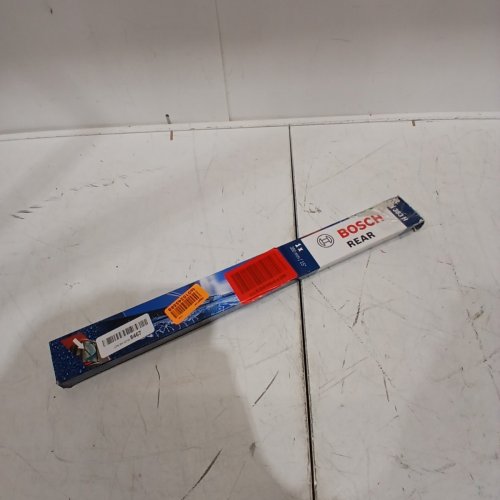 BOSCH REAR WINDOW WIPER BLADE - 15" (MODEL: A383H) image 3