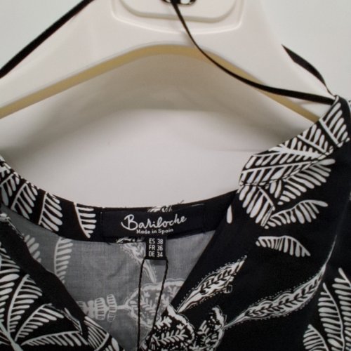 WOMEN'S BARILOCHE BOTANICAL PRINT BUTTON-UP SHIRT - SMALL / MEDIUM - 38 - BLACK / WHITE (STYLE : AZTECA) image 3