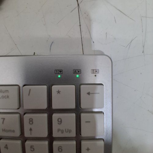CIMETECH WIRELESS KEYBOARD WITH 2.4G USB AND BLUE TOOTH - SILVER image 2