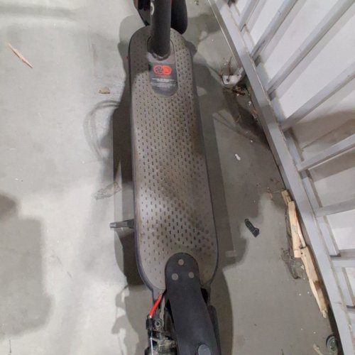 GYROCOPTERS ELECTRIC SCOOTER FOR ADULTS & TEENS WITH APP - 350W - 30KM RANGE - BLACK (MODEL: J30) image 4