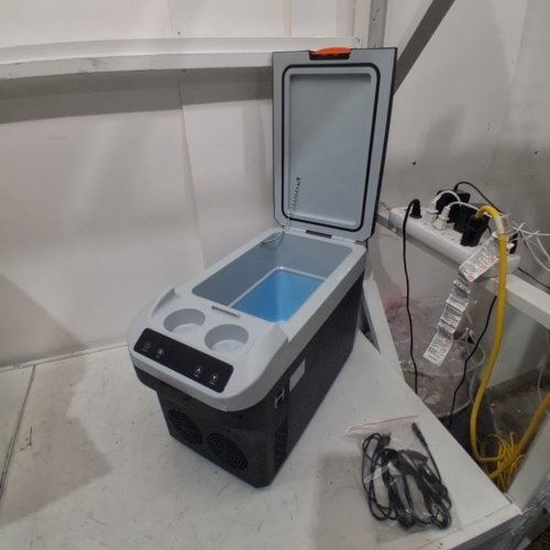 PORTABLE COMPACT HEATING AND COOLER BOX - 22L - 220V - BLACK (MODEL: AQ-22L) image 4