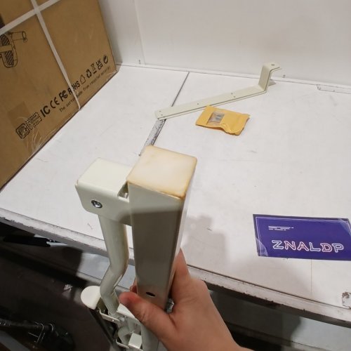 ZNALDP FOLDING BED RAIL - 37" image 4
