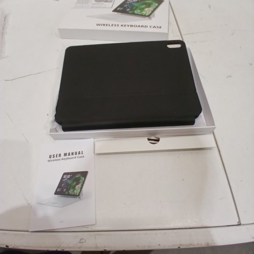RAYMCRAFT STAIN-RESISTANT IPAD CASE WITH WIRELESS KEYBOARD - FOR SELECT IPAD MODELS - BLACK image 2