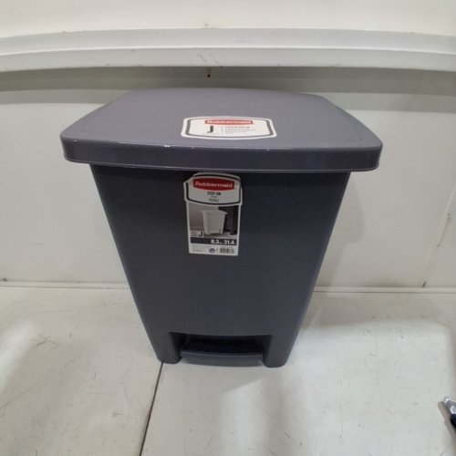 RUBBERMAID STEP ON WASTEBASKET - 31.4L - GREY (MODEL: FG284187CYLND) image 2