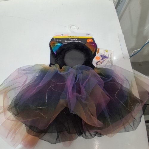 2PC WAY TO CELEBRATE! LIGHT-UP TUTU CAT KIT - AGES 3+ - MULTICOLOUR image 2