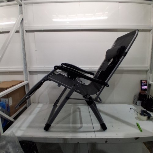 VEVOR ZERO GRAVITY RECLINER LOUNGE CHAIR - 33" - BLACK - (MODEL: image 2