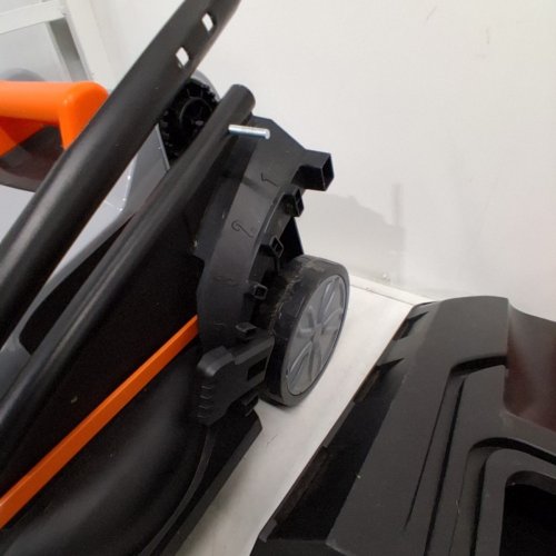 LITHELI U20 HANDY SERIES BRUSHLESS LITHIUM-ION PUSH CORDLESS ELECTRIC LAWN MOWER - 20V - 2AH - 13" - WHITE/BLACK/ORANGE (MODEL: U20L-M02-0A110) image 6
