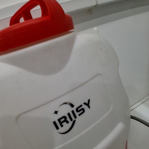IRISY GARDEN BATTERY POWERED SPRAYER WITH NOZZLE ATTACHMENTS - 20 L - RED/WHITE image 4