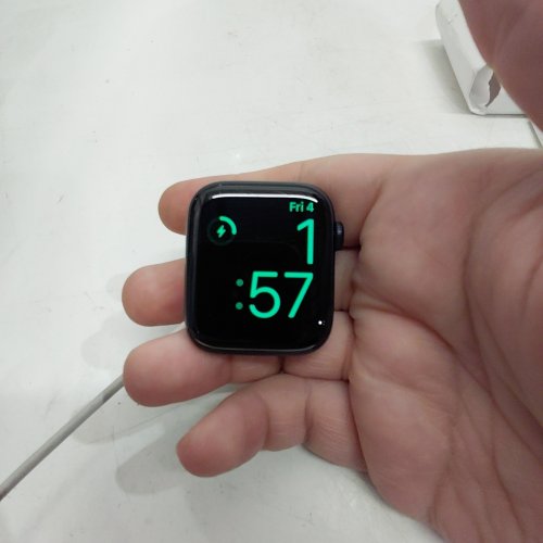 APPLE WATCH SE THIRD GEN (GPS 44 MM) SMART WATCH W/MIDNIGHT ALUMINIUM CASE WITH MIDNIGHT SPORT BAND image 2