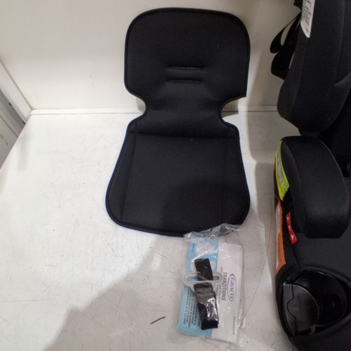 GRACO TRANZITIONS 3-IN-1 HARNESS/HIGHBACK/BACKLESS BOOSTER CAR SEAT - 100LBS MAX/CAP - PROOF/BLACK (MODEL: 2035724) image 4
