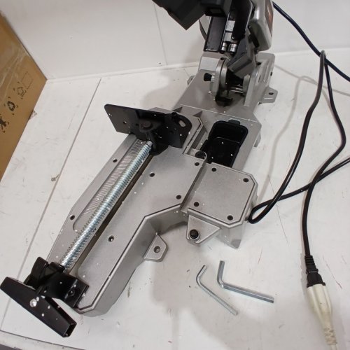 MAXXT BAND SAW WITH LIGHTWEIGHT ALUMINUM BASE WITH 10 AMP 5 INCH DEEP CUT BANDSAW - METAL - (MODEL: R2103) image 4