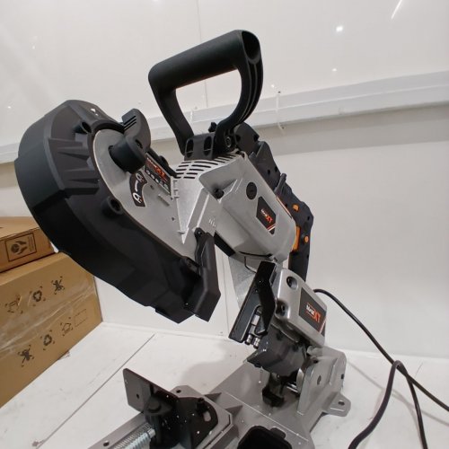 MAXXT BAND SAW WITH LIGHTWEIGHT ALUMINUM BASE WITH 10 AMP 5 INCH DEEP CUT BANDSAW - METAL - (MODEL: R2103) image 5