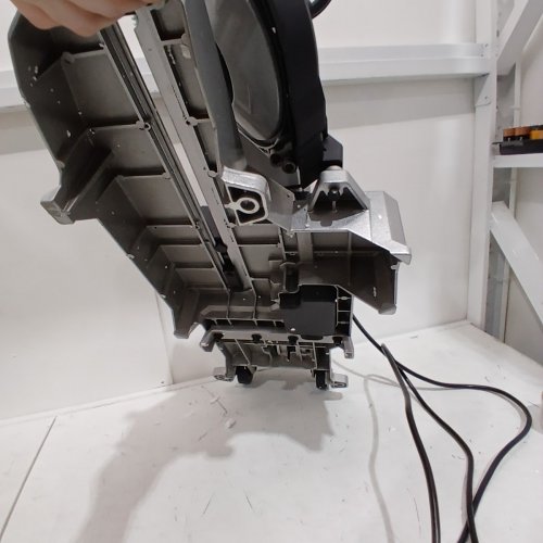 MAXXT BAND SAW WITH LIGHTWEIGHT ALUMINUM BASE WITH 10 AMP 5 INCH DEEP CUT BANDSAW - METAL - (MODEL: R2103) image 8