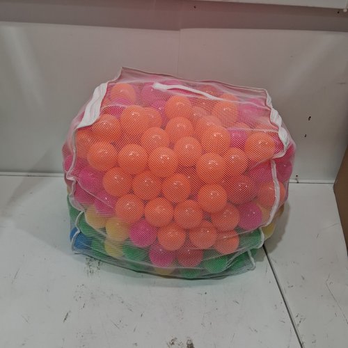 APPROX 400PK AMAZON BASICS BPA FREE CRUSH-PROOF PLASTIC BALL PIT BALLS WITH STORAGE BAG - 2.3" BALLS - 6 BRIGHT COLORS (MODEL: 76188) image 2