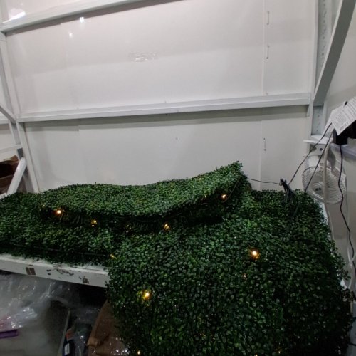 4PK GOLDEN SELECT BOXWOOD ARTIFICIAL HEDGE PANEL WITH LIGHTS - 43.06SQ.FT TOTAL - GREN (MODEL: 1798999) image 4