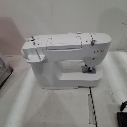 SINGER 63 STITCH BEGINNER SEWING MACHINE - WHITE (MODEL: M2100) image 7