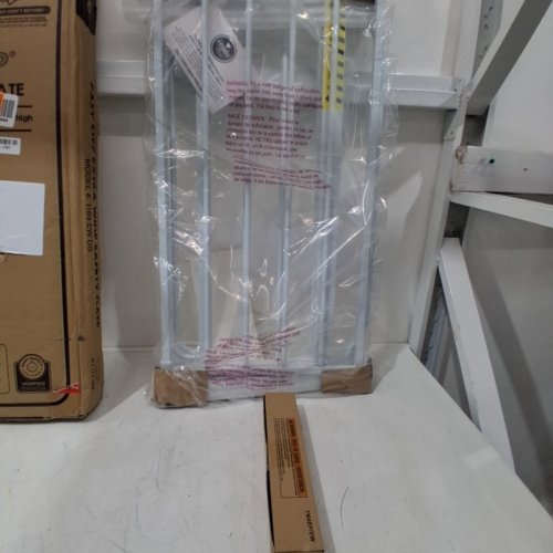 REGALO EASY STEP EXTRA WIDE METAL SAFETY GATE - 30" X 29"- 49" - WHITE (MODEL: 1164EWDS) image 2