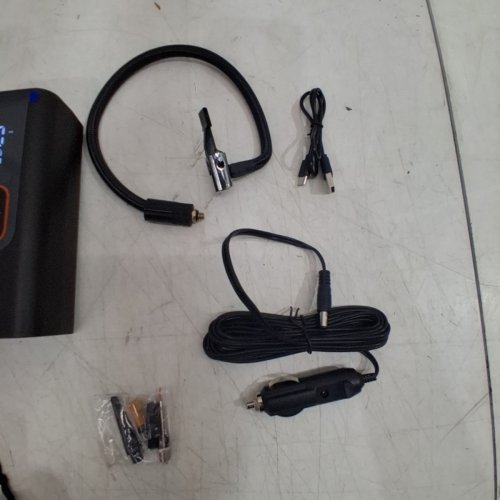 PORTABLE TIRE INFLATOR / COMPRESSOR - 180PSI -12V - BLACK/ORANGE (MODEL: L206) image 4