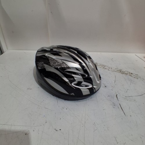 ADULT GUPGI ADJUSTABLE CYCLING / BICYCLE HELMET - OSFM - BLACK / SILVER (MODEL : 00734571290644) image 2