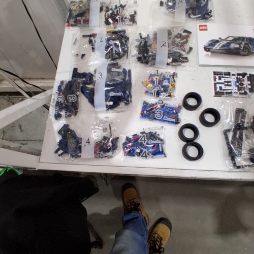 1466PC LEGO TECHNIC FORD GT 2022 CAR MODEL KIT WITH AUTHENTIC FEATURES - 1:12 SCALE (MODEL: 42154) image 4
