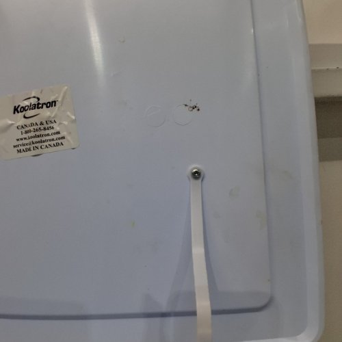 KOOLATRON VOYAGER COOLER, 29 QT. (P27) image 6