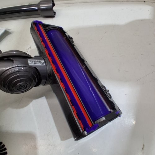 DYSON V8 RECHARGABLE HANDHELD STICK VACCUM - GREY/PURPLE (MODEL: SV25) image 3