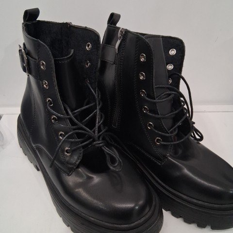 WOMEN'S LACE-UP ZIPPER ANKLE BOOTS - SIZE 7.5 - BLACK image 5