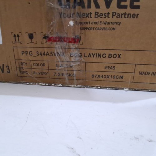 GARVEE HEAVY DUTY METAL CHICKEN NESTING BOX WITH 3 COMPARTMENTS, ROLL AWAY DESIGN AND REMOVABLE TRAY - 31.5" X 20" X 20.5" - STAINLESS STEEL/BLACK/GREEN (MODEL: PPG_344A5VNX) image 2