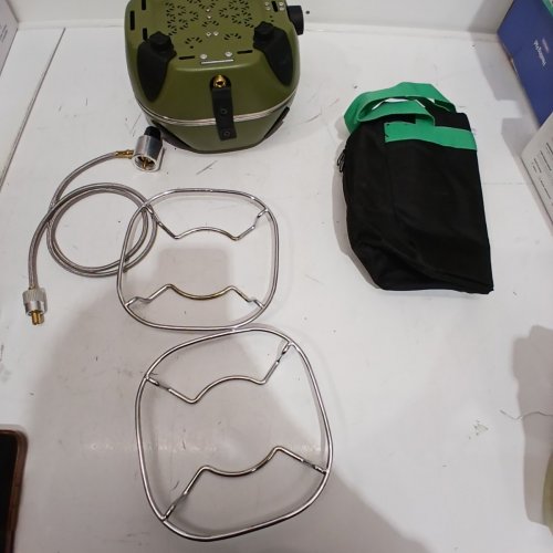 BODEGA DOUBLE BURNER PORTABLE GAS CAMP STOVE - 20,000 BTU/H - GREEN (MODEL: VM-YC05) image 5