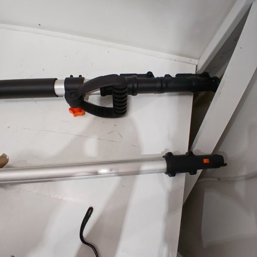 WORX 20V POWER SHARE EXTENDABLE POLE SAW WITH AUTO TENSION - 13FT MAX LENGTH, 8" BLADE - BLACK/ORANGE (MODEL: WG349.9) image 4