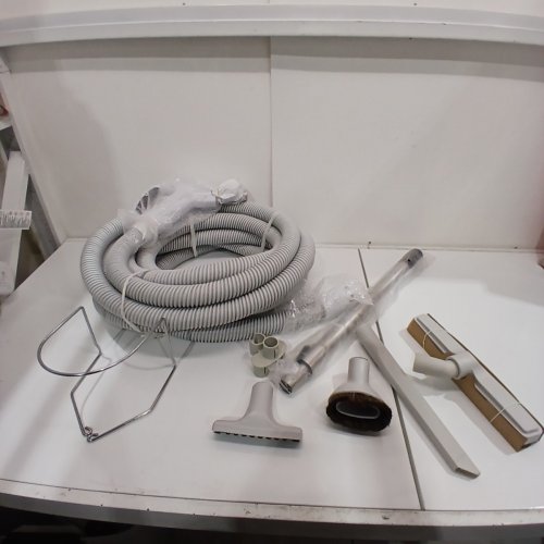 VACUUM SPECIALISTS LOW VOLTAGE CENTRAL VACUUM AIR HOSE - FITS MOST CENTRAL VACUUMS - 24V - 35FT - WHITE (MODEL: NHS8035WW2L-1) image 2