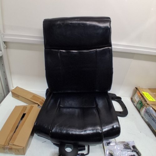 HIGH BACK EXECUTIVE OFFICE CHAIR WITH WHEELS AND HEIGHT ADJUSTABLE- BLACK image 4