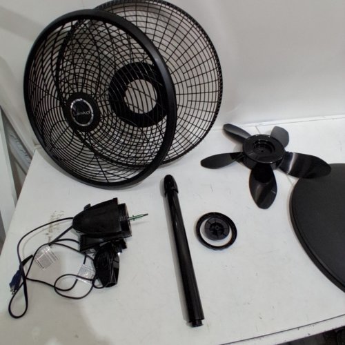 LASKO ADJUSTABLE ELEGANCE OSCILLATING PEDESTAL FAN - 18" - BLACK (MODEL: 1827C) image 4