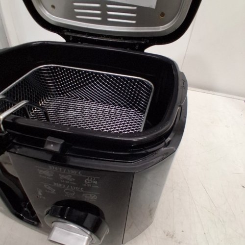 STARFRIT COMPACT DEEP FRYER - 2.5L CAPACITY - BLACK (MODEL: 024611) image 6