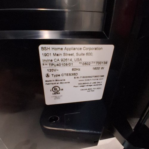 BOSCH 500 SERIES FULLY AUTOMATIC ESPRESSO MACHINE WITH WHOLE BEAN COMPARTMENTS AND GROUND COFFEE CHUTE - TFT DISPLAY AND TOUCH CONTROL PANEL - EXTERNAL MILK SYSTEM - 9 BEVERAGE OPTIONS - BLACK (MODEL: TPU40109) image 5