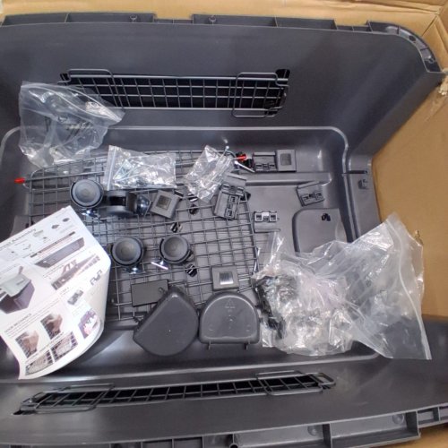 PLASTIC DOG KENNEL WITH WHEELS - LARGE - BLACK/GREY (MODEL: 22130314 ) image 2