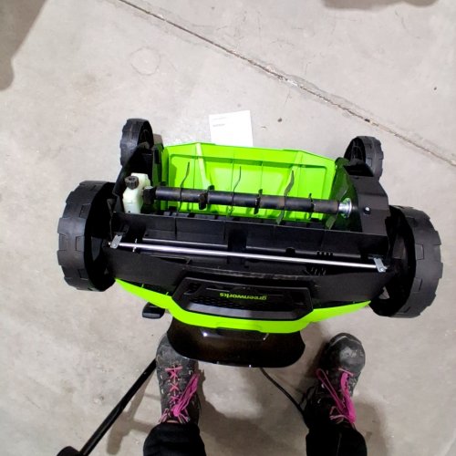 GREENWORKS BRUSHLESS DETHATCHER / SCARIFIER - 15" - 48V - GREEN/BLACK (MODEL: DHM401) image 2