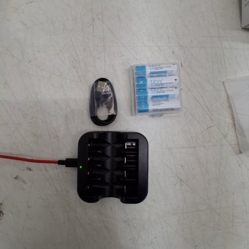 5PC RECHARGEABLE AA BATTERIES WITH 4-SLOT SMART CHARGER - 1.5 V - BLACK image 2