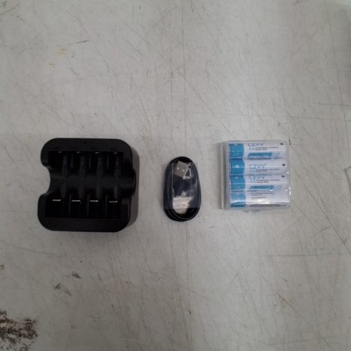 5PC RECHARGEABLE AA BATTERIES WITH 4-SLOT SMART CHARGER - 1.5 V - BLACK image 3