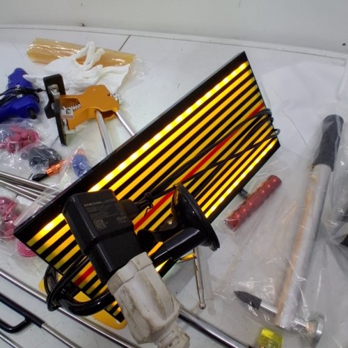 86PC VEVOR PAINTLESS VEHICLE DENT REPAIR/REMOVAL TOOL KIT (MODEL: XPT9017) image 2