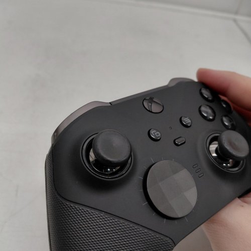 XBOX ELITE WIRELESS CONTROLLER SERIES 2 - XBOX ONE ELITE 2 CONTROLLER EDITION image 4