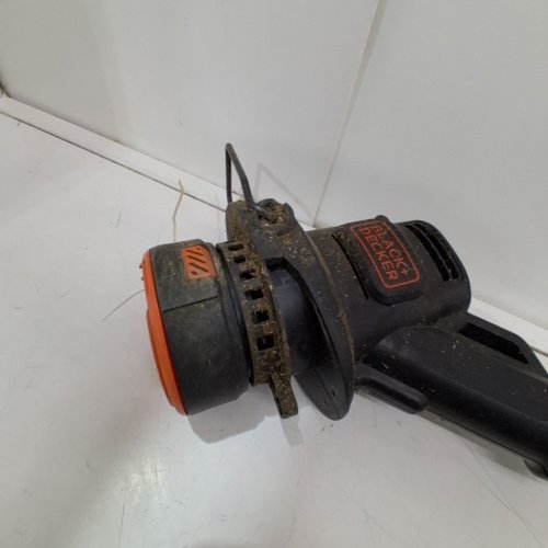 BLACK+DECKER STRING TRIMMER/EDGER - 20V 10" - BLACK/ORANGE (MODEL: LST201) image 5
