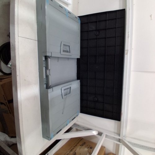 PLASTIC STORAGE BOX WITH LID - 75 GAL - GREY image 6