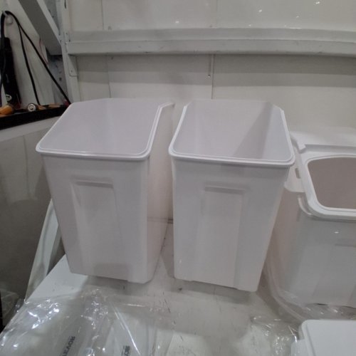 4PK RICE STORAGE CONTAINER WITH 4 MEASURING CUPS AND WHEELS - WHITE- (MODEL: F-8908-8909) image 4