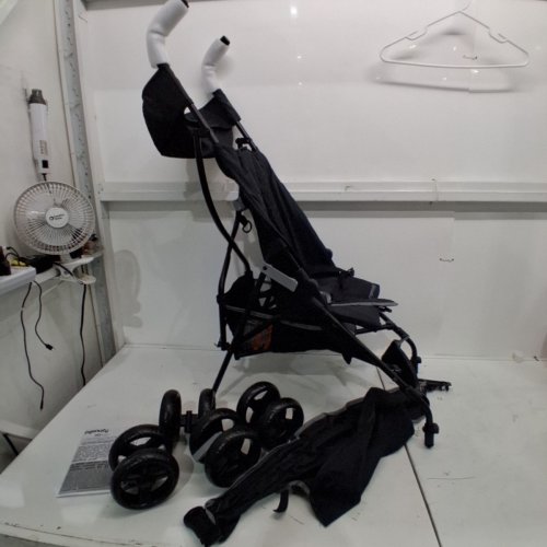 SUMMER INFANT 3DMINI CONVENIENCE STROLLER - BLACK (MODEL: 32873) image 2