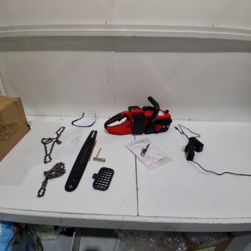SUSUZI BATTERY-POWERED BRUSHLESS CORDLESS CHAINSAW KIT WITH 2 BATTERIES & CHARGER - 16" - RED/BLACK image 3