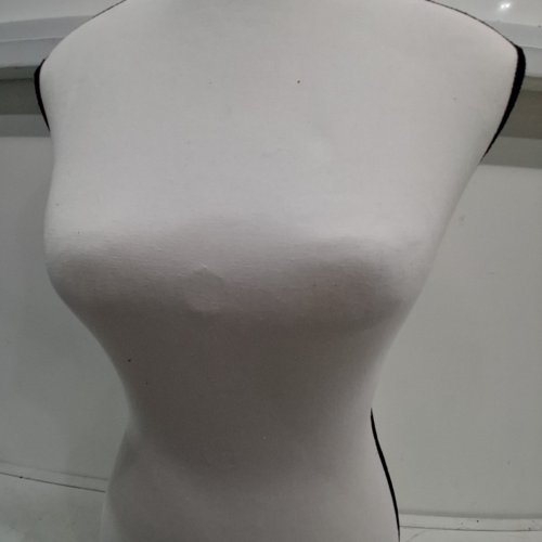 SERENELIFE FEMALE MANNEQUIN, HANGING FASHION TORSO DISPLAY FORM MANNEQUIN WITH HOOK, ADJUSTABLE TRIPOD STAND (MODEL: SLMAQTPWH44) image 4